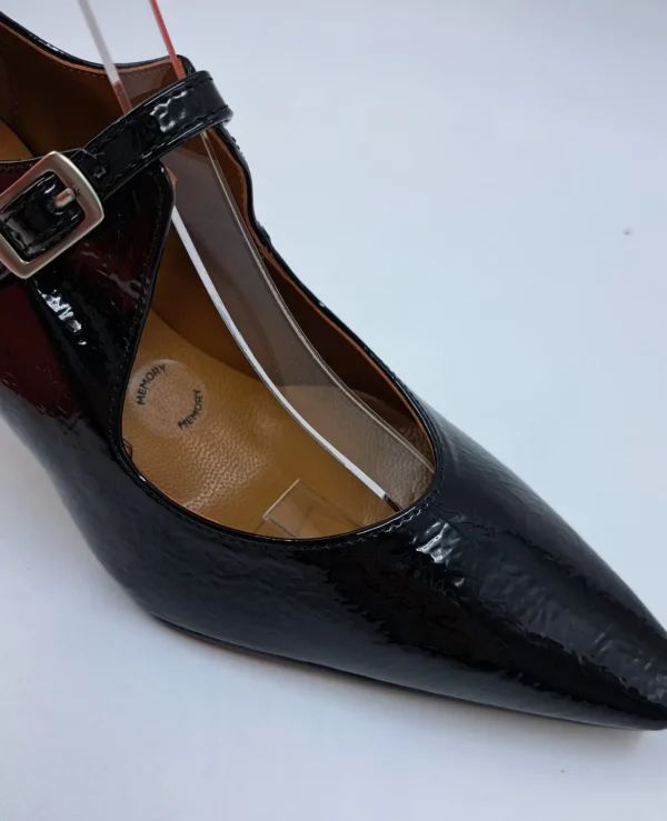 DECOLLETE FIBBIA COLLO NERO
