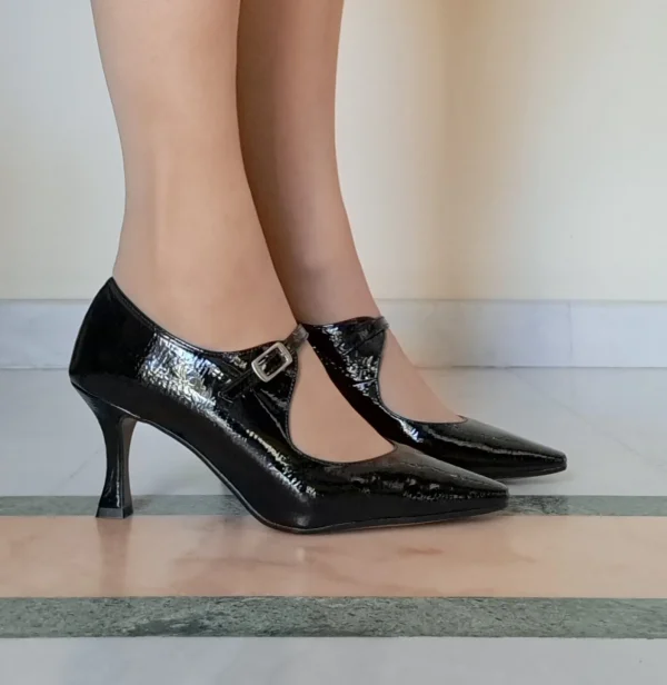 DECOLLETE FIBBIA COLLO NERO