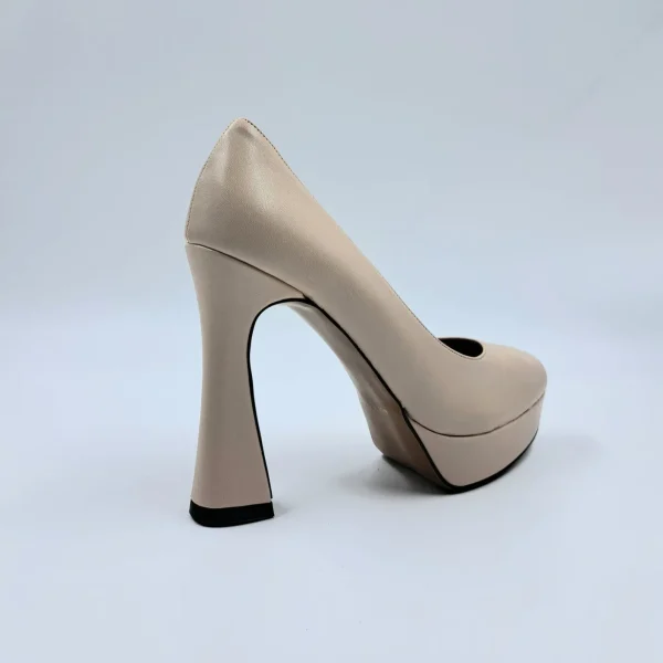 DECOLLETE' NUDE PLATEAU