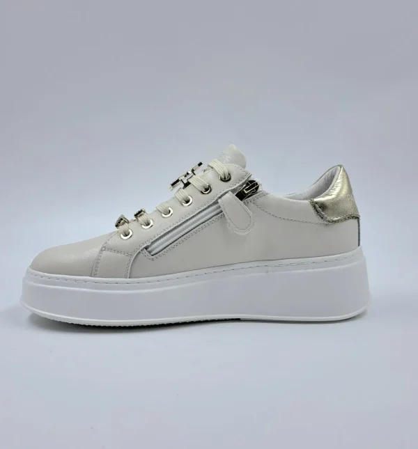 PATRIZIA PEPE SNEAKERS PELLE PANNA CHARMS