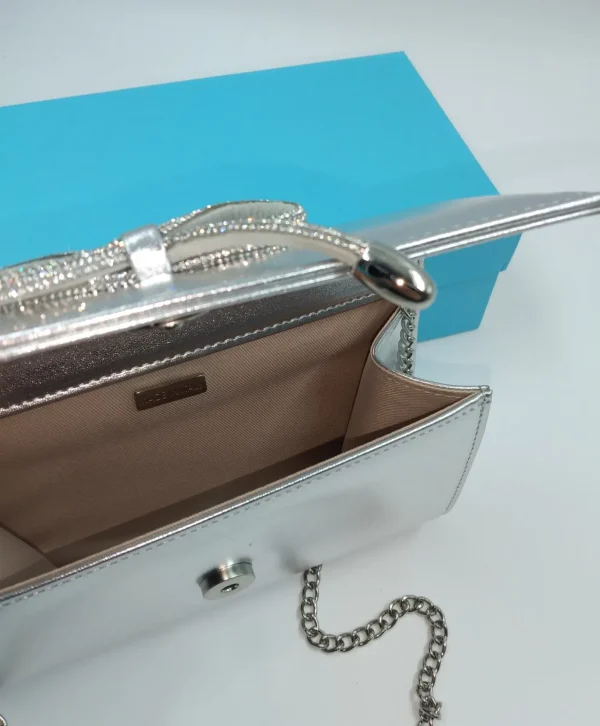 POCHETTE ARGENTO CON FIOCCO STRASS