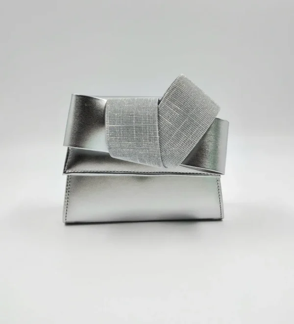 POCHETTE ARGENTO DETTAGLIO FIOCCO