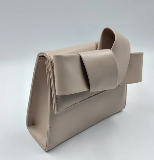 POCHETTE NUDE DETTAGLIO FIOCCO