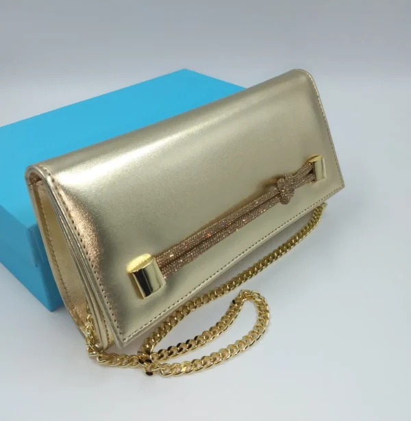 POCHETTE PLATINO CON DETTAGLI STRASS