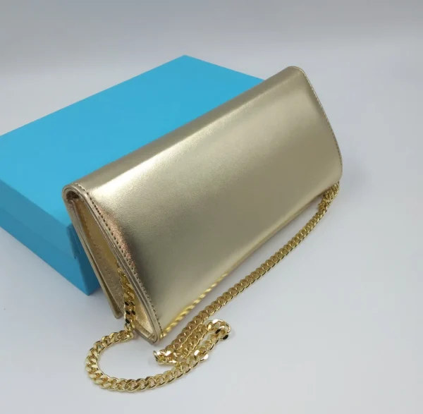 POCHETTE PLATINO CON DETTAGLI STRASS