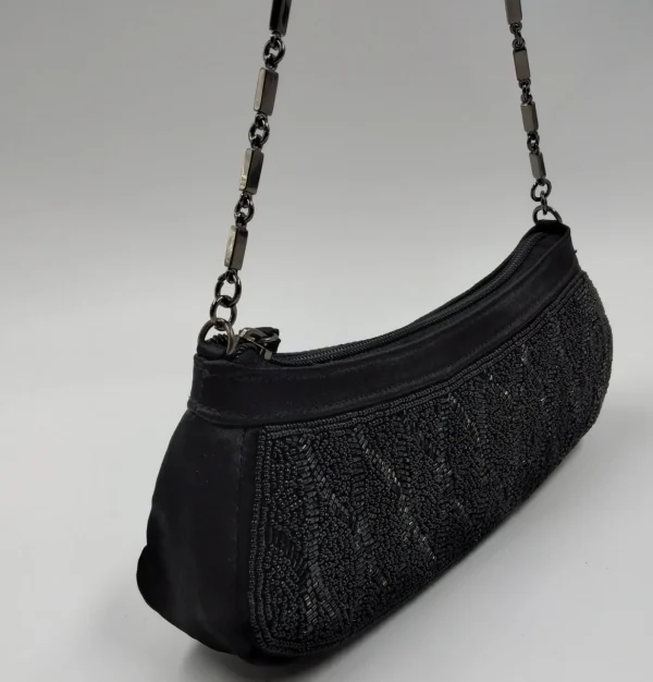 POCHETTE RASO NERO DECORAZIONE PERLINE