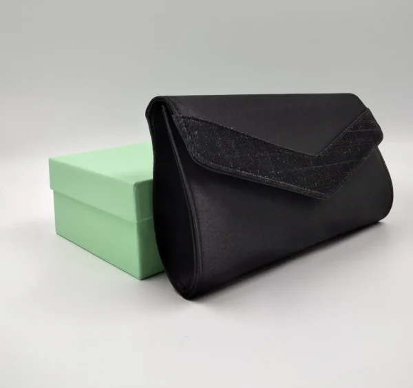 POCHETTE TESSUTO NERO DETTAGLIO LUX
