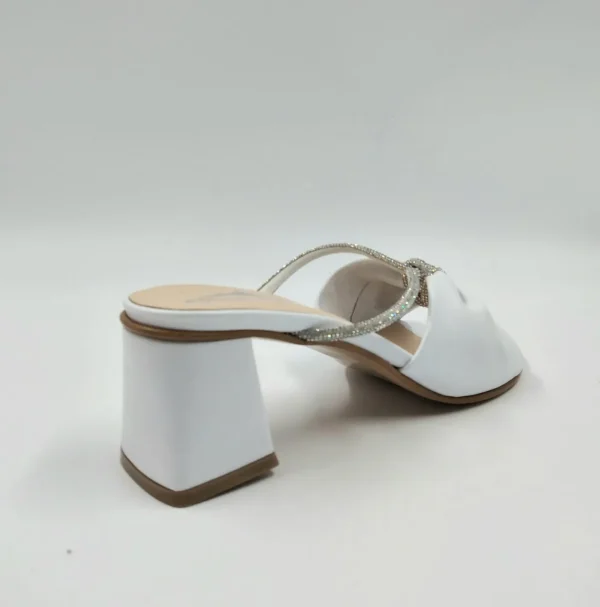 SANDALI BIANCHI NODO STRASS