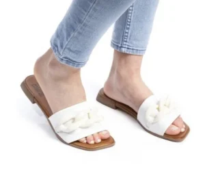 SANDALI CON APPLICAZIONE CATENA BIANCO