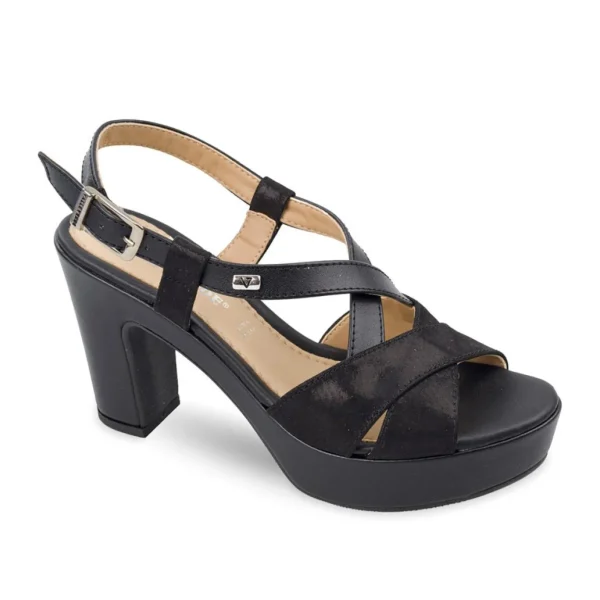 SANDALI CON FASCE INCROCIATE NERO