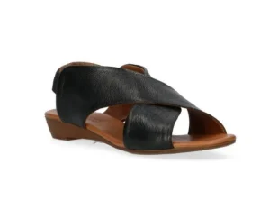SANDALI IN PELLE TACCO BASSO