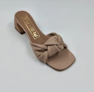 SANDALI PELLE NUDE NODO