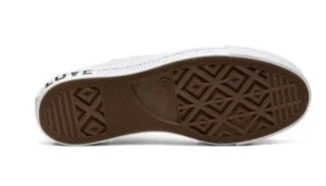 SNEAKERS LOVE