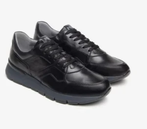 SNEAKERS PELLE MORBIDA NERA