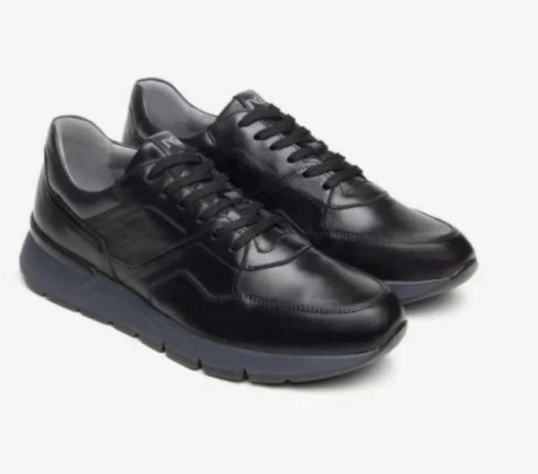SNEAKERS PELLE MORBIDA NERA
