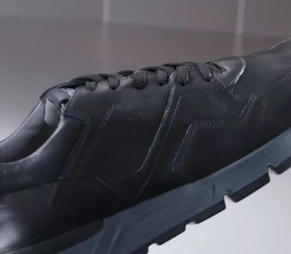 SNEAKERS PELLE MORBIDA NERA