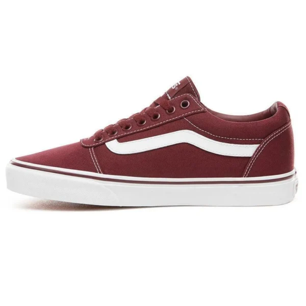 SNEAKERS WARD