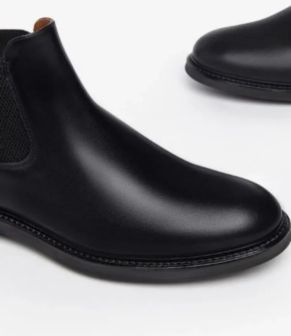 STIVALETTI MODELLO CHELSEA NERO